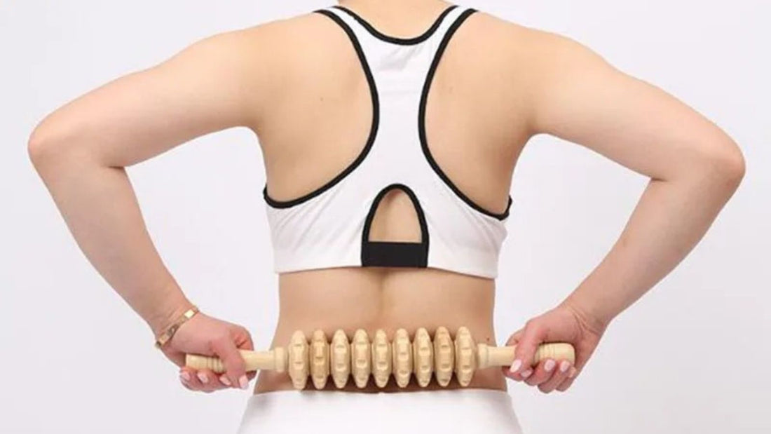 Rouleau massage bois : comment l'utiliser et ses bienfaits